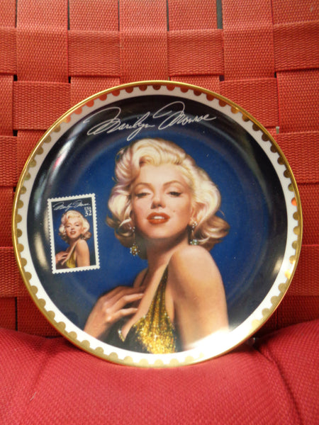 MARILYN MONROE,Sultry Yet Regal,Gold Collection,1995,STAMP,Michael Deas,United States Post,Ceramic,Limited Edition Collectors Plate