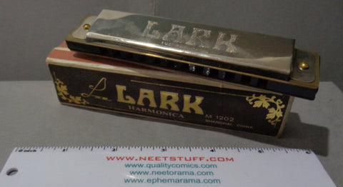 Vintage, LARK HARMONICA, 1960s/70s, Trem style tuning, wood comb, 12 hole, key of C,Shanghai,M 1202