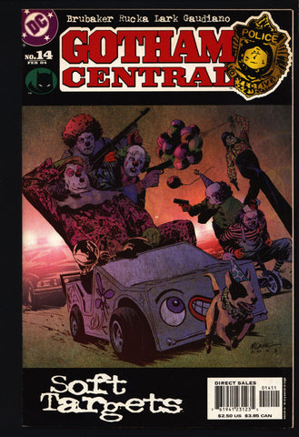 BATMAN GOTHAM CENTRAL #14 Tie-in to Gotham Television series,Ed Brubaker, Michael Lark,Dark Knight,Mean Streets, Detective,Crime,Comic Book